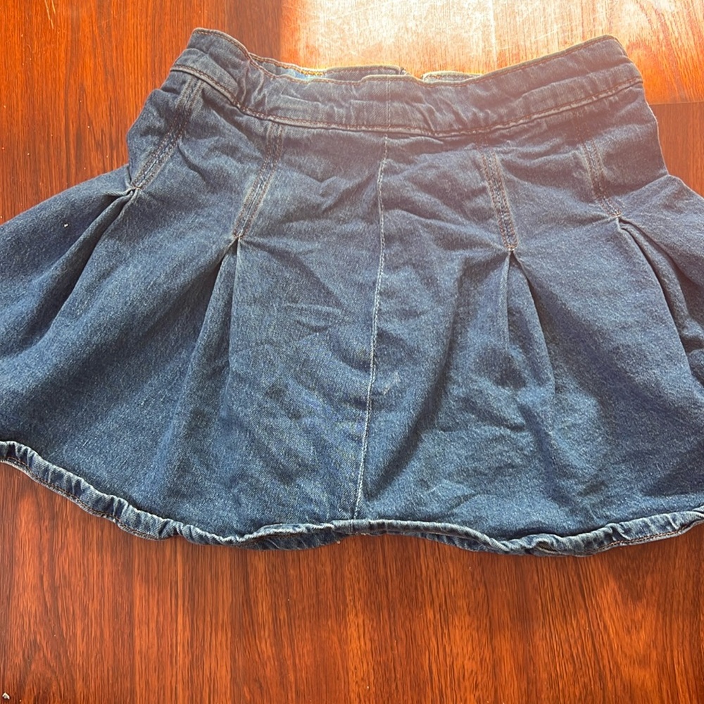 Dark denim pleated skirt